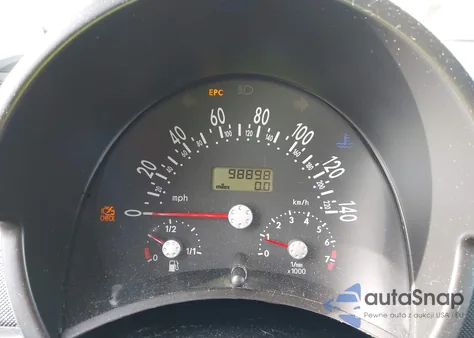 2002 Volkswagen New Beetle Gls из США, поврежденный, VIN 3VWCB21C22M441573